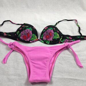 Recco Size Medium Brazilian Floral Print Bikini Set. New With Tags